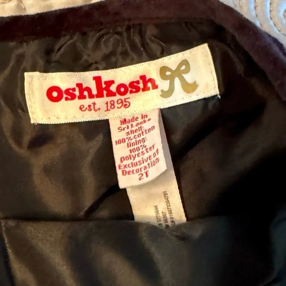 🎅 Oshkosh Holiday plaid skirt and red sweater size 2T